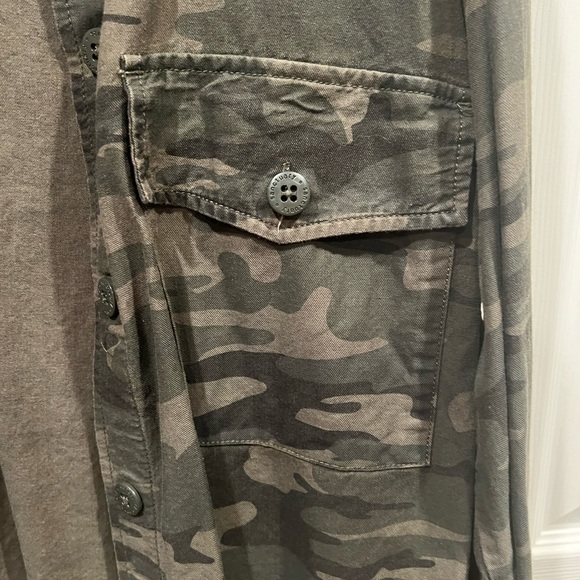 NWOT-Sanctuary Camouflage denim jacket - Picture 3 of 6